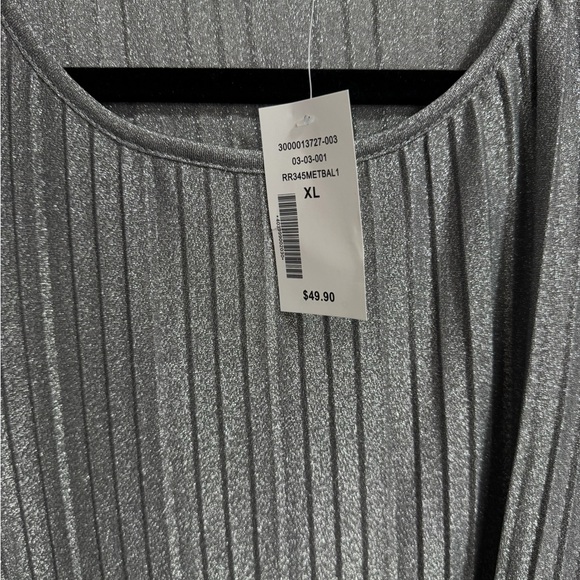 Ricki's Metallic Gray Pleated Top - Picture 6 of 10